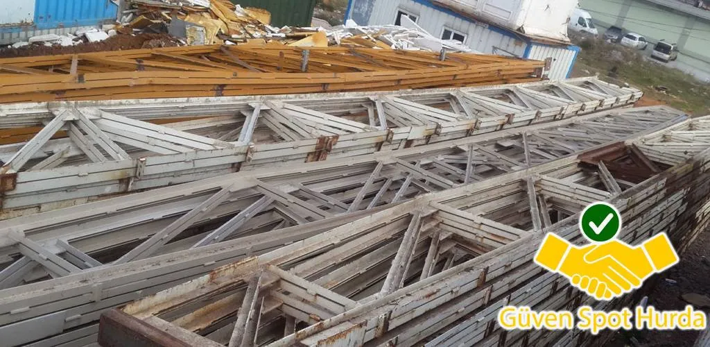  Çatı hurdası Alan Yerler